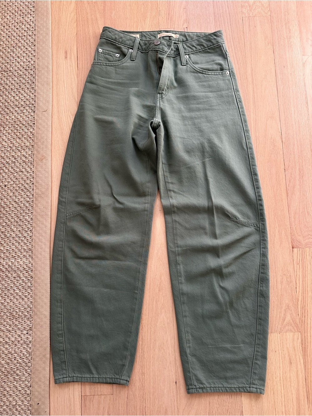 Levi’s Baggy Dad Barrel Jeans | Size: 25 | Color: Green